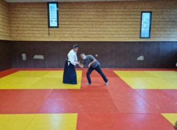 Lycée – Les élèves de terminales de l’option EPS découvrent les arts martiaux